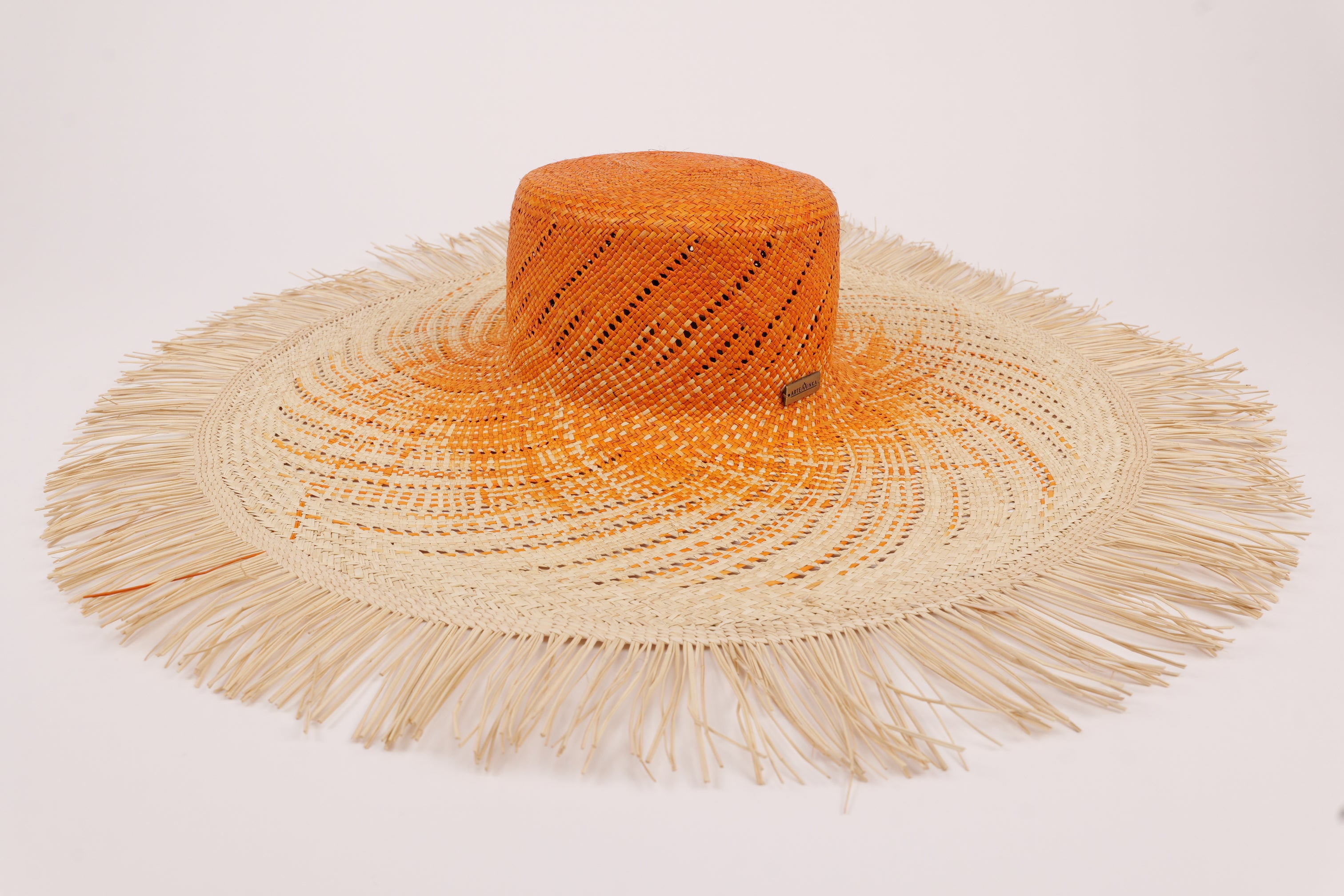Grand chapeau en paille à larges bords - Marie