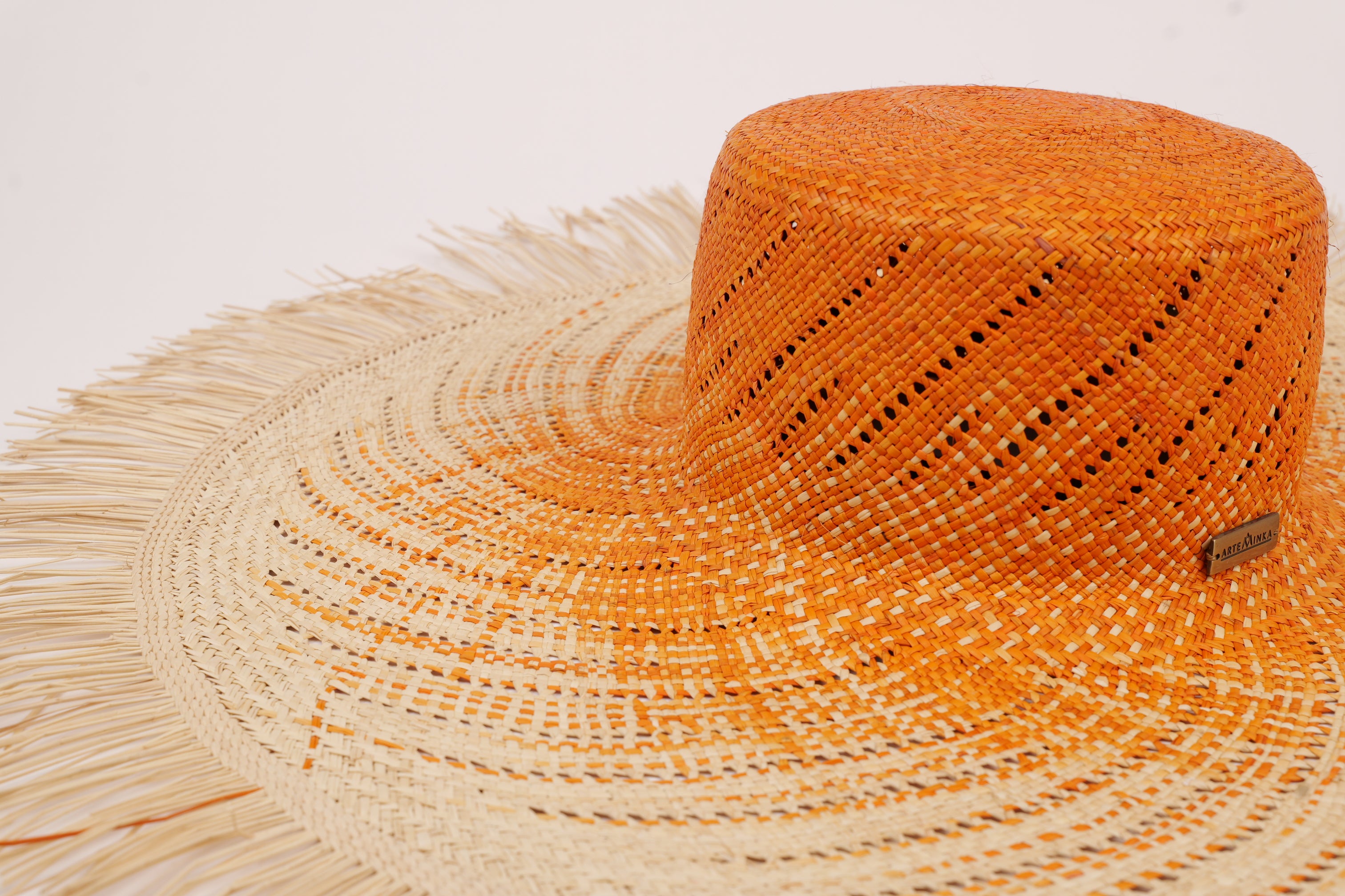 Grand chapeau en paille à larges bords - Marie