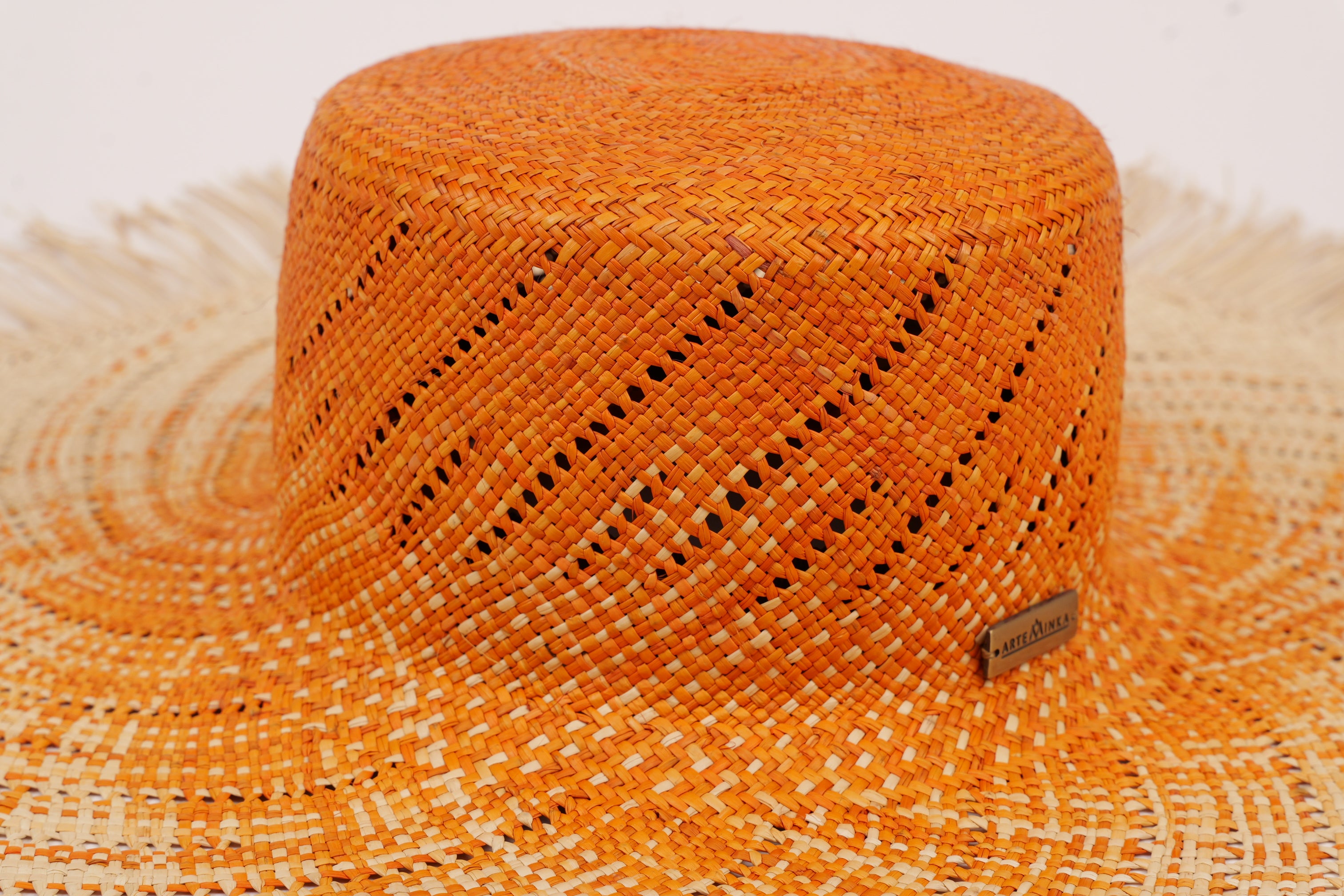 Grand chapeau en paille à larges bords - Marie