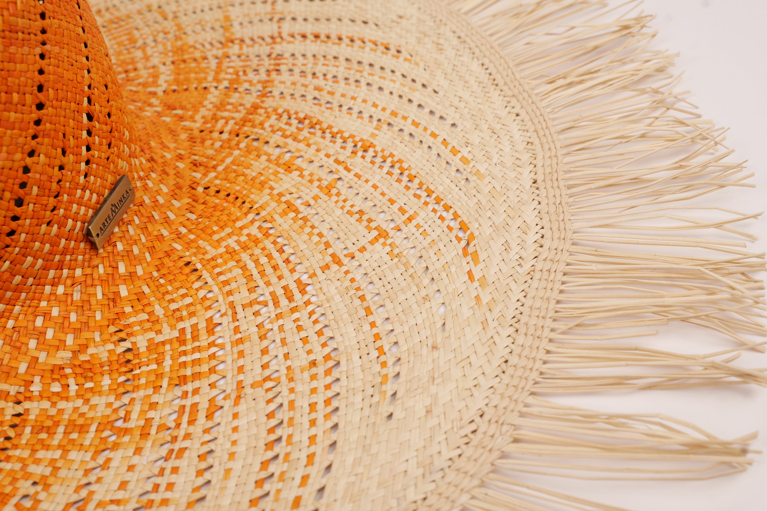 Grand chapeau en paille à larges bords - Marie
