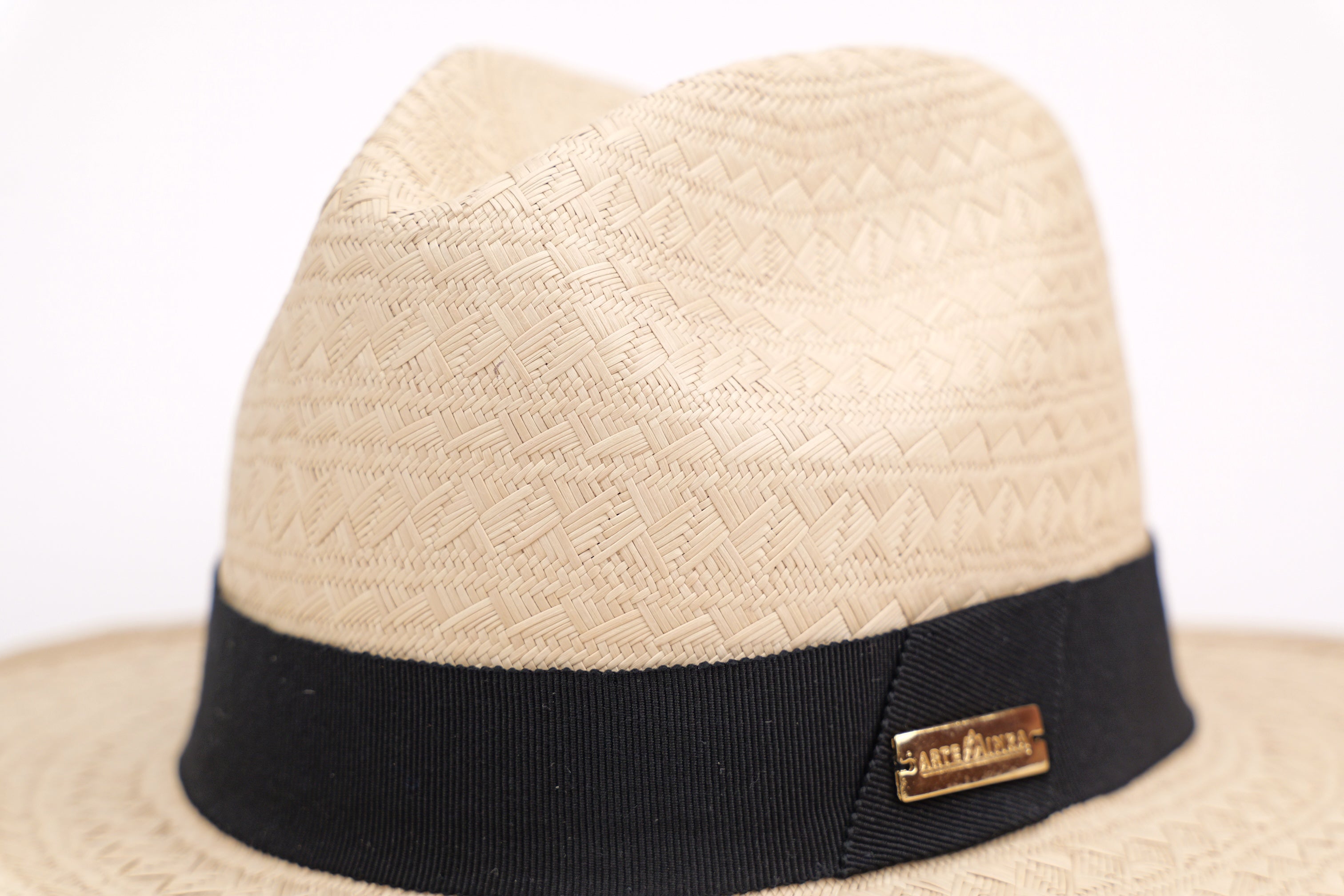 Chapeau Raffaello – Chapeau panama artisanal en paille fino, pièce unique | ARTEMINKA